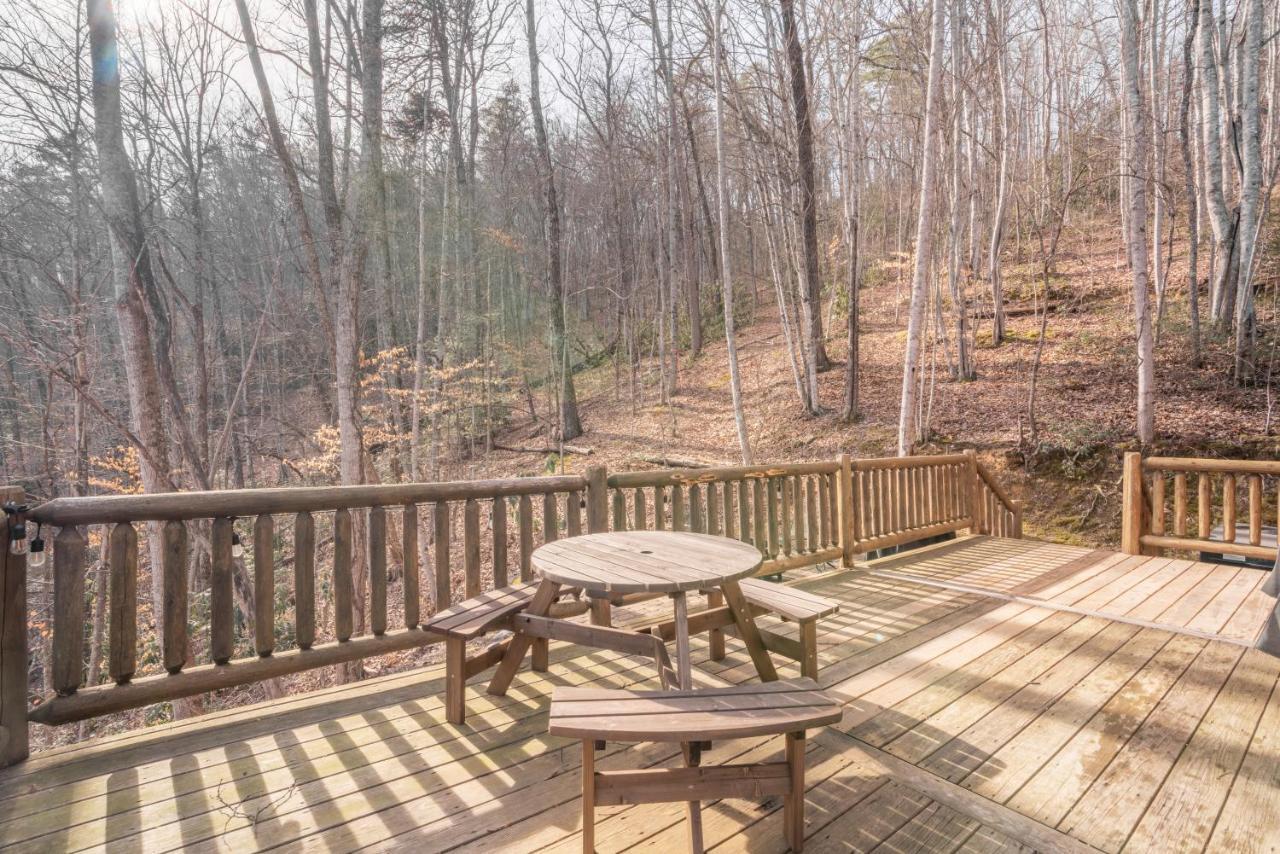 Moonshine Ridge Cabin With Hot Tub And Fire Pit Pigeon Forge Extérieur photo