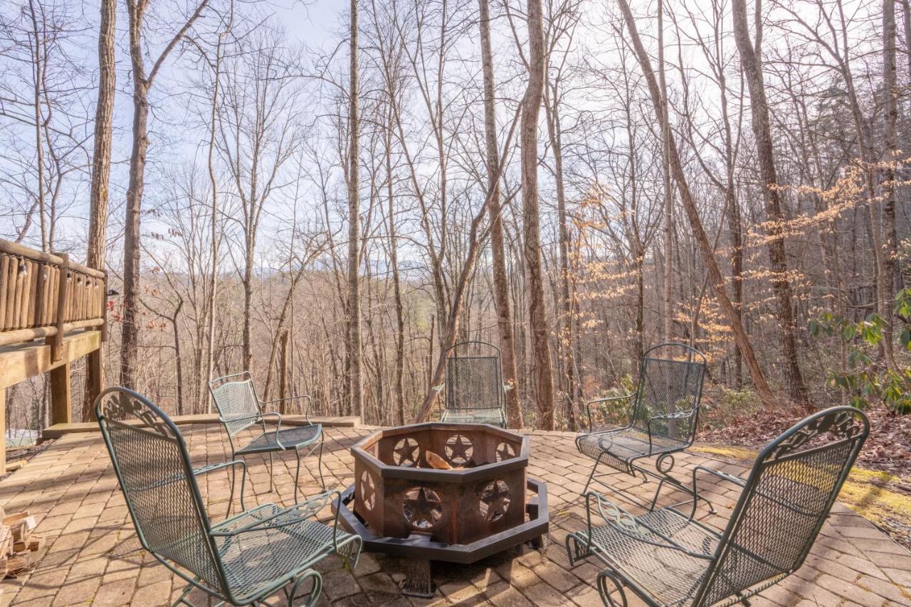 Moonshine Ridge Cabin With Hot Tub And Fire Pit Pigeon Forge Extérieur photo