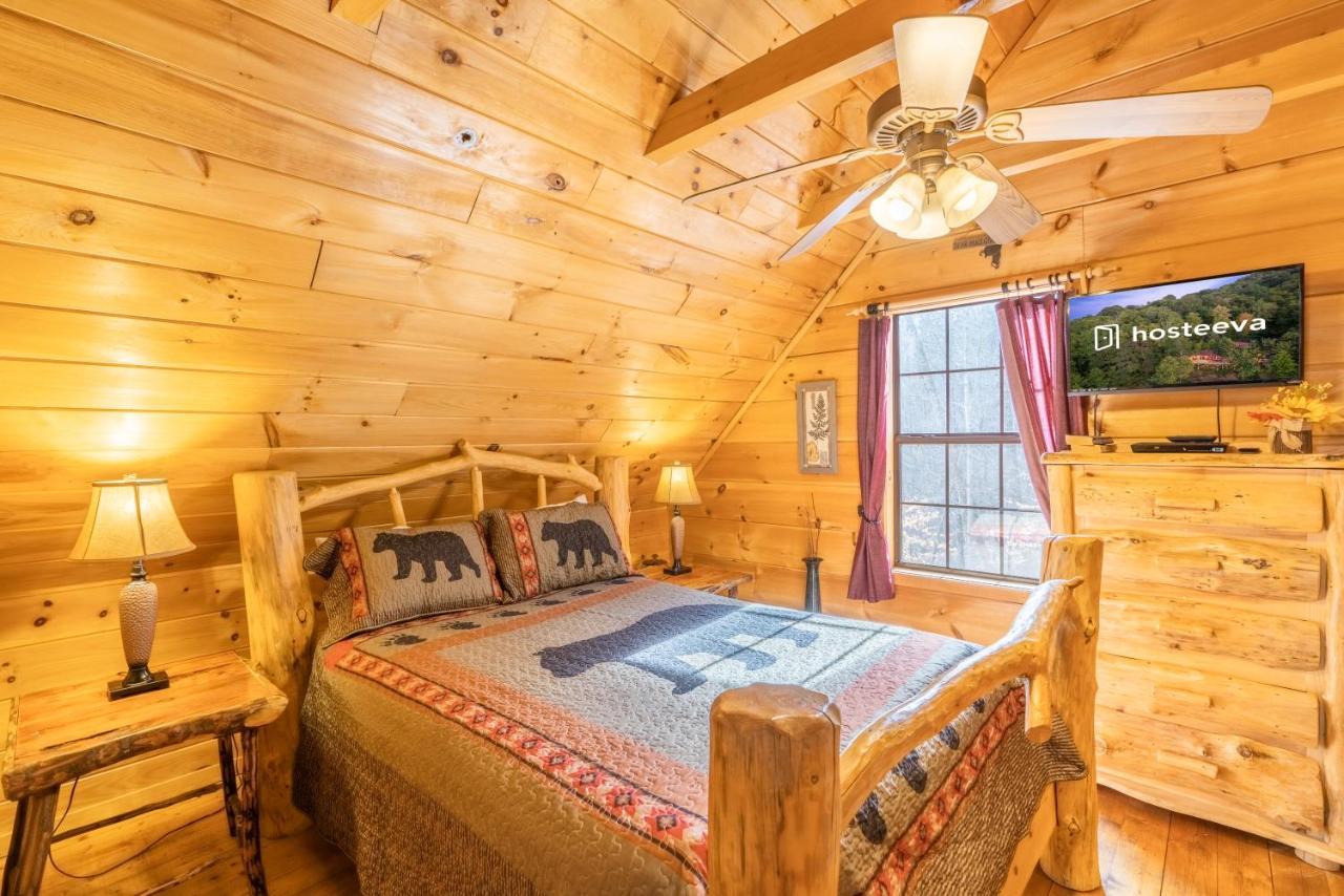 Moonshine Ridge Cabin With Hot Tub And Fire Pit Pigeon Forge Extérieur photo