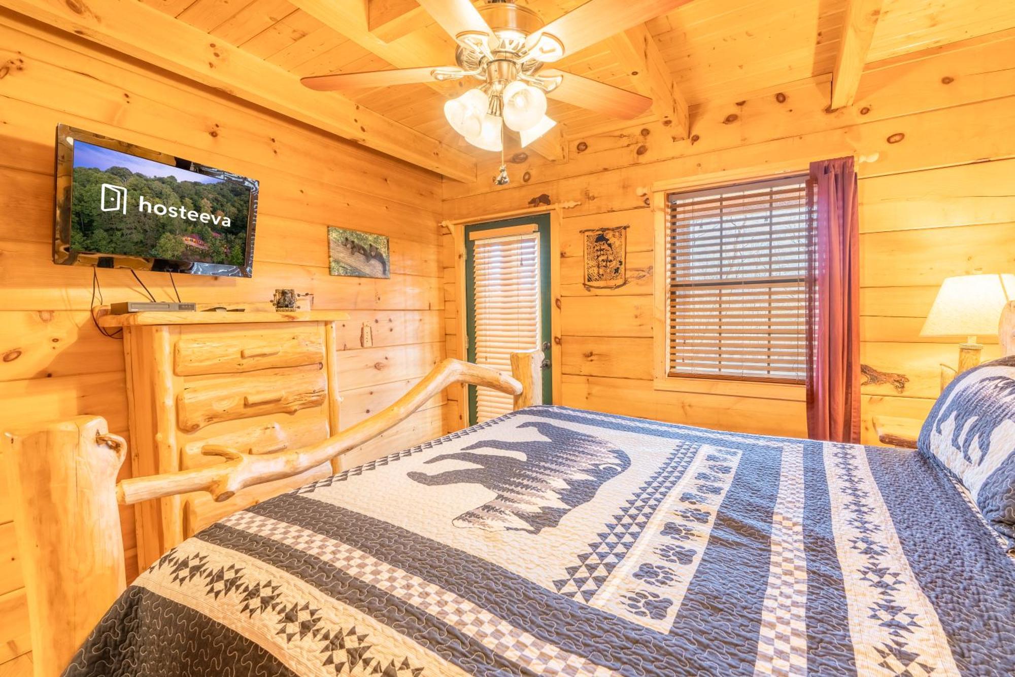 Moonshine Ridge Cabin With Hot Tub And Fire Pit Pigeon Forge Extérieur photo