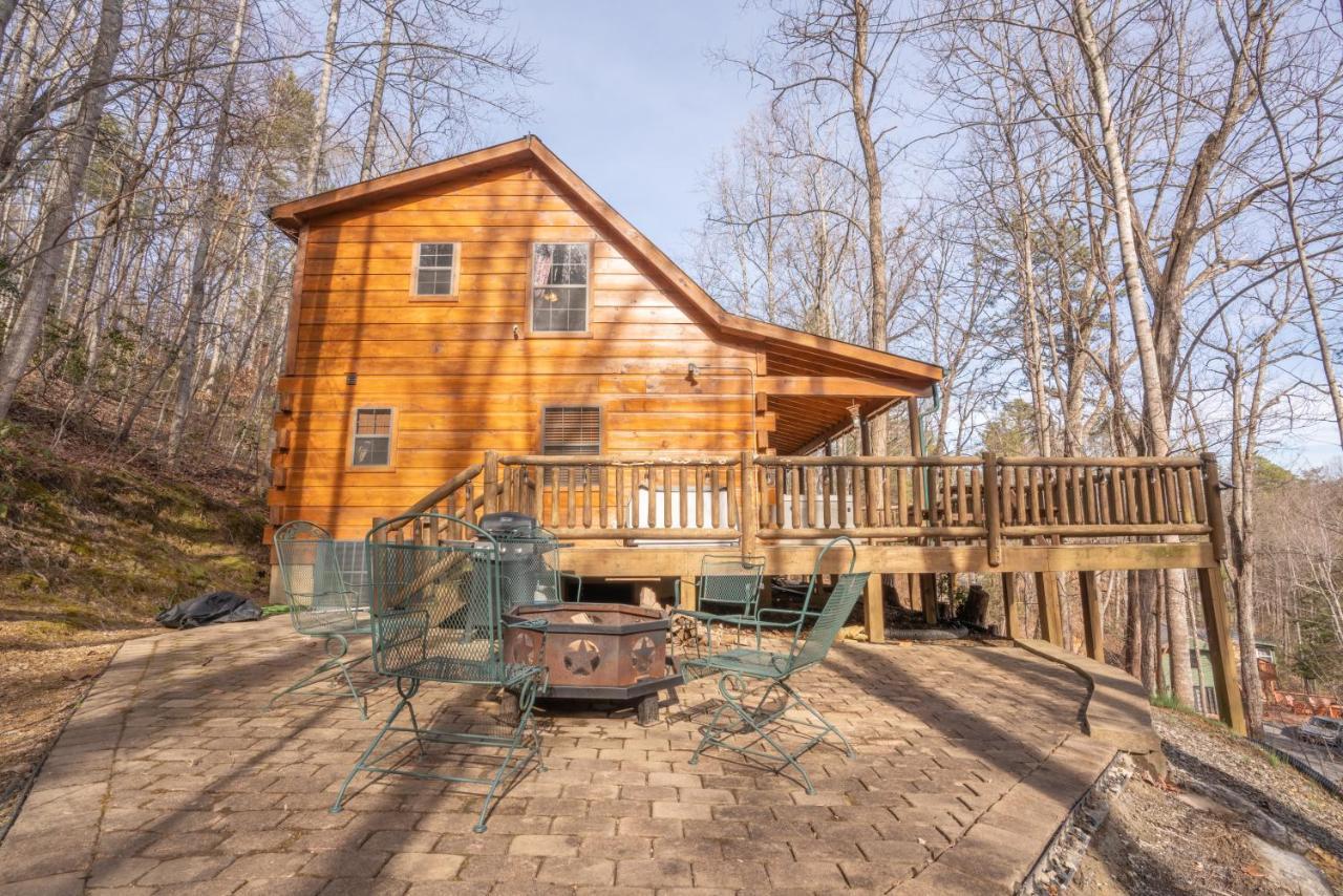 Moonshine Ridge Cabin With Hot Tub And Fire Pit Pigeon Forge Extérieur photo